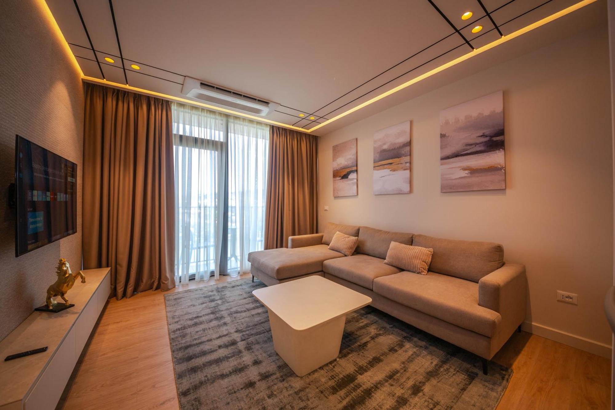 Apartment Side *