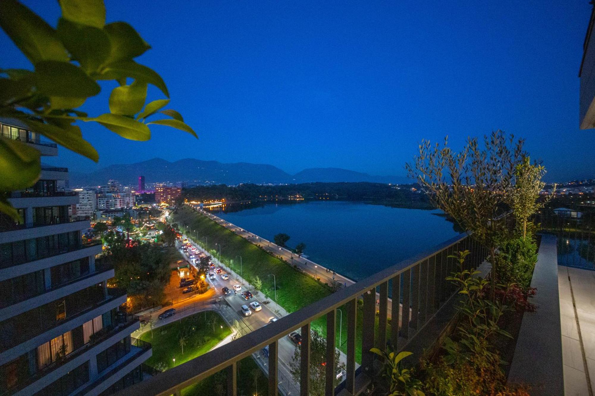 Side Tirana